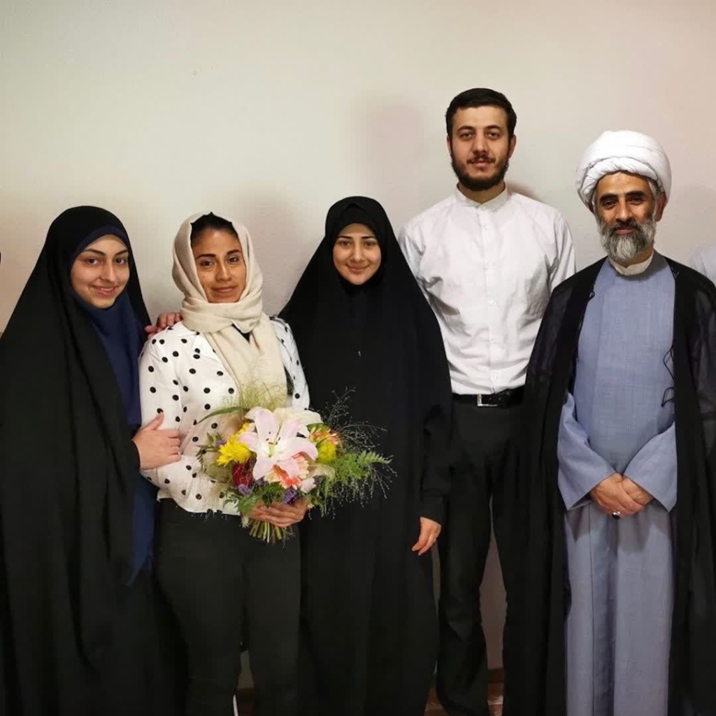 تشرف بانوی اکوادوری به دین سلام